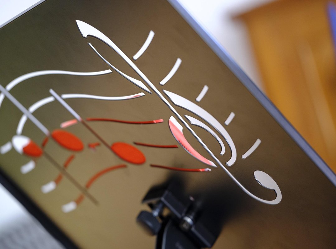 What Makes LuxyDutch Stand Out?